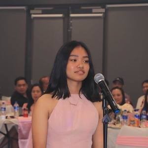 Meet your Posher, Jasmine